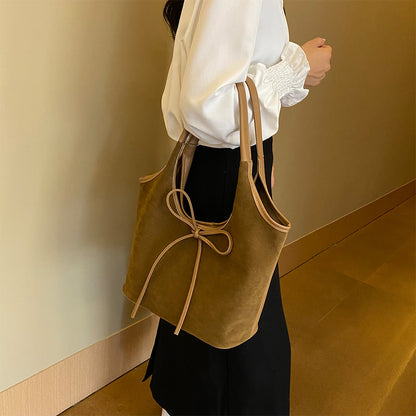 Gemma - Soft Velvet Handbag